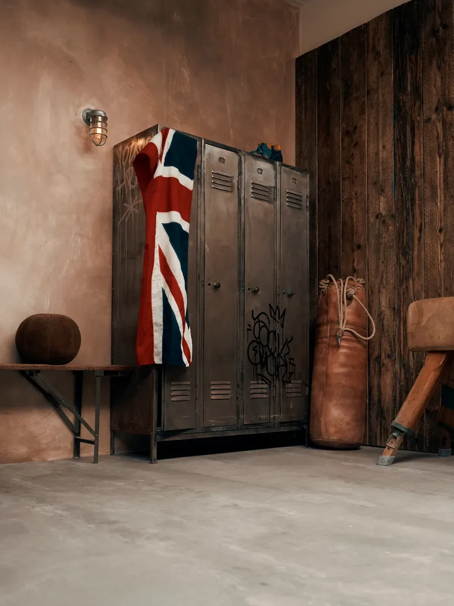 Vintage lockers, Union Jack and leather heavy bag in The Bowery