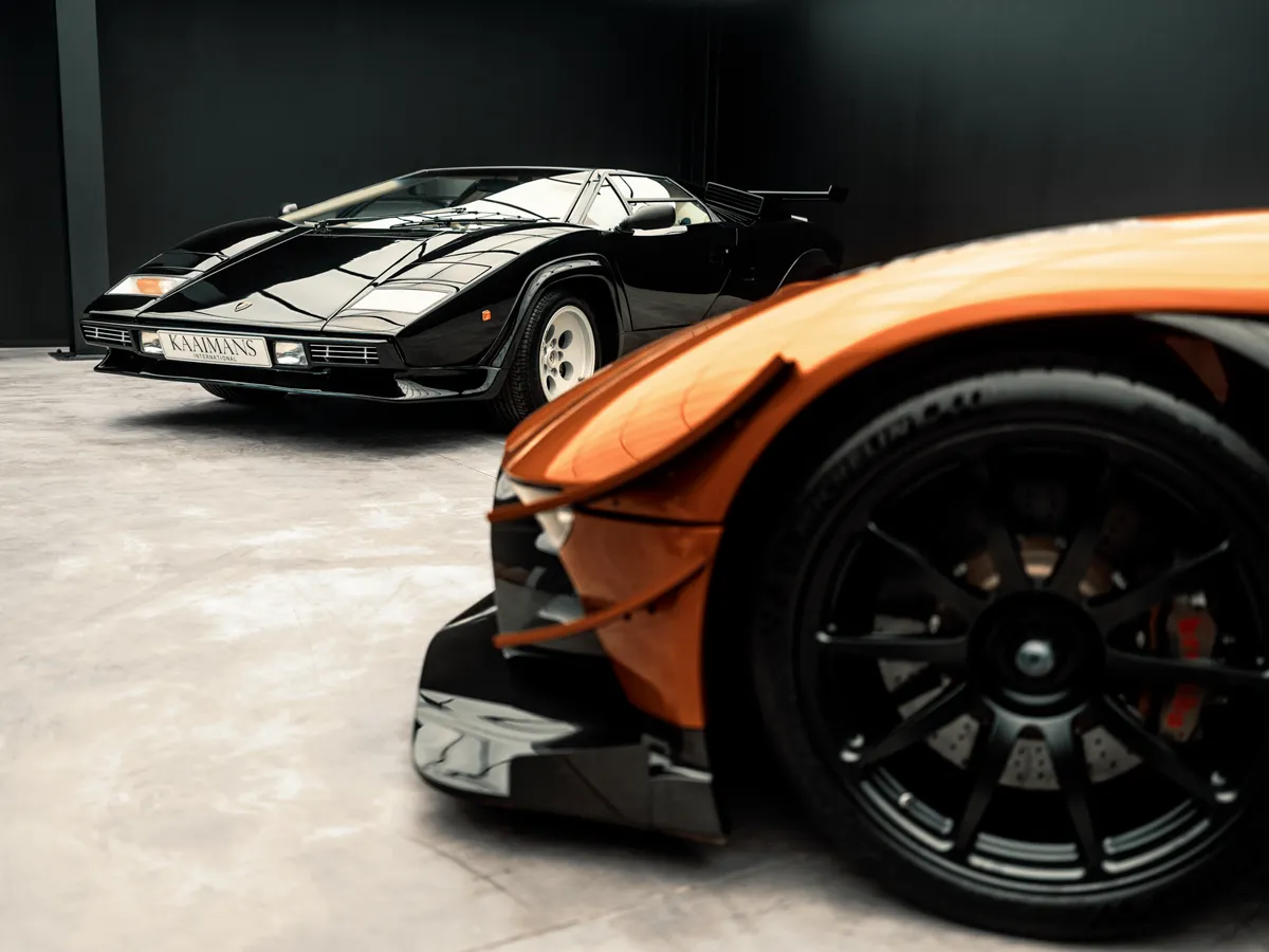 The Countach and Vulcan side by side during the shoot